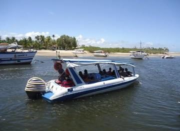 Lancha rápida compartilhada